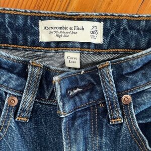 Abercrombie & Fitch Curve Love Denim